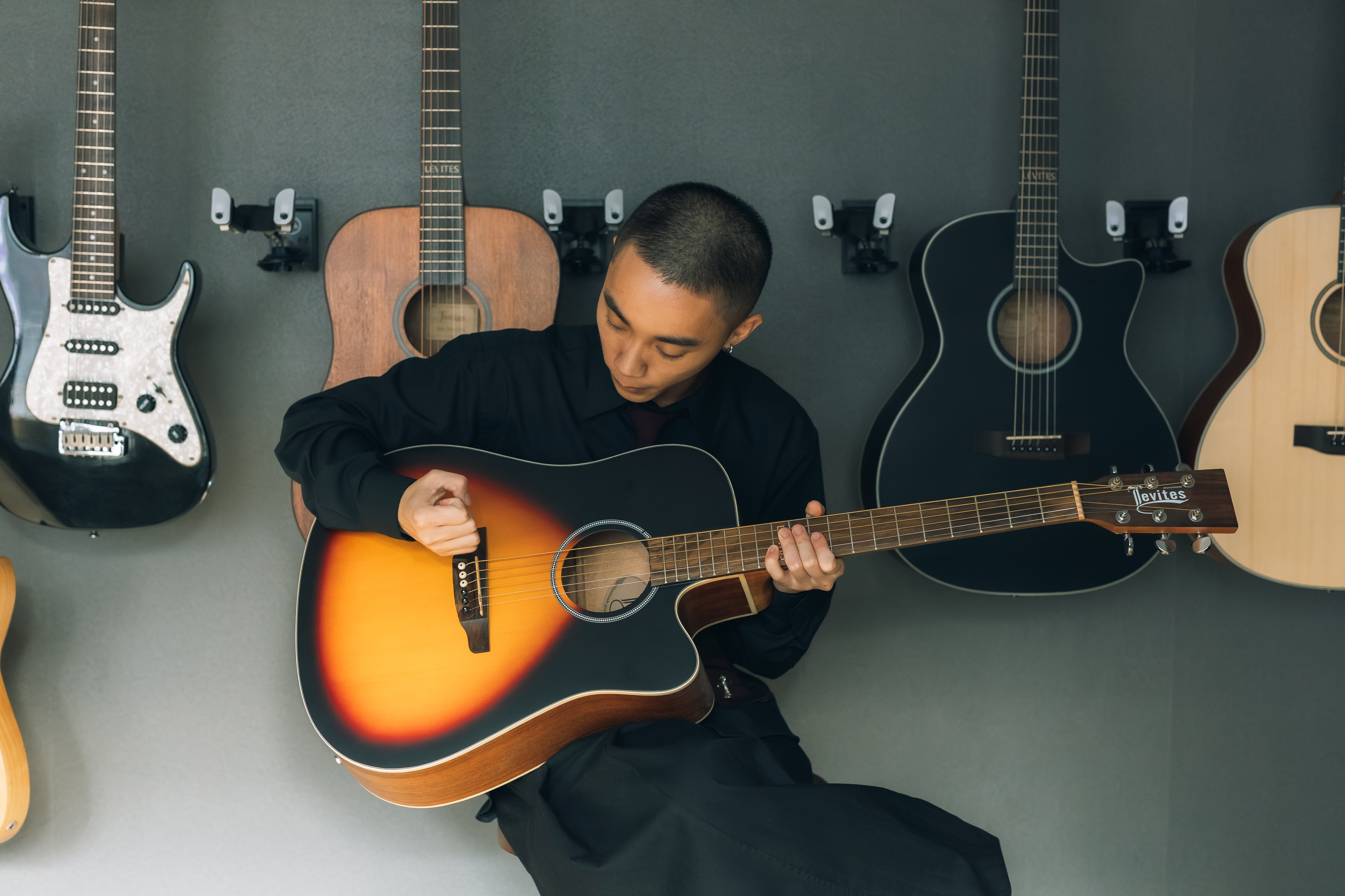 Levites木吉他