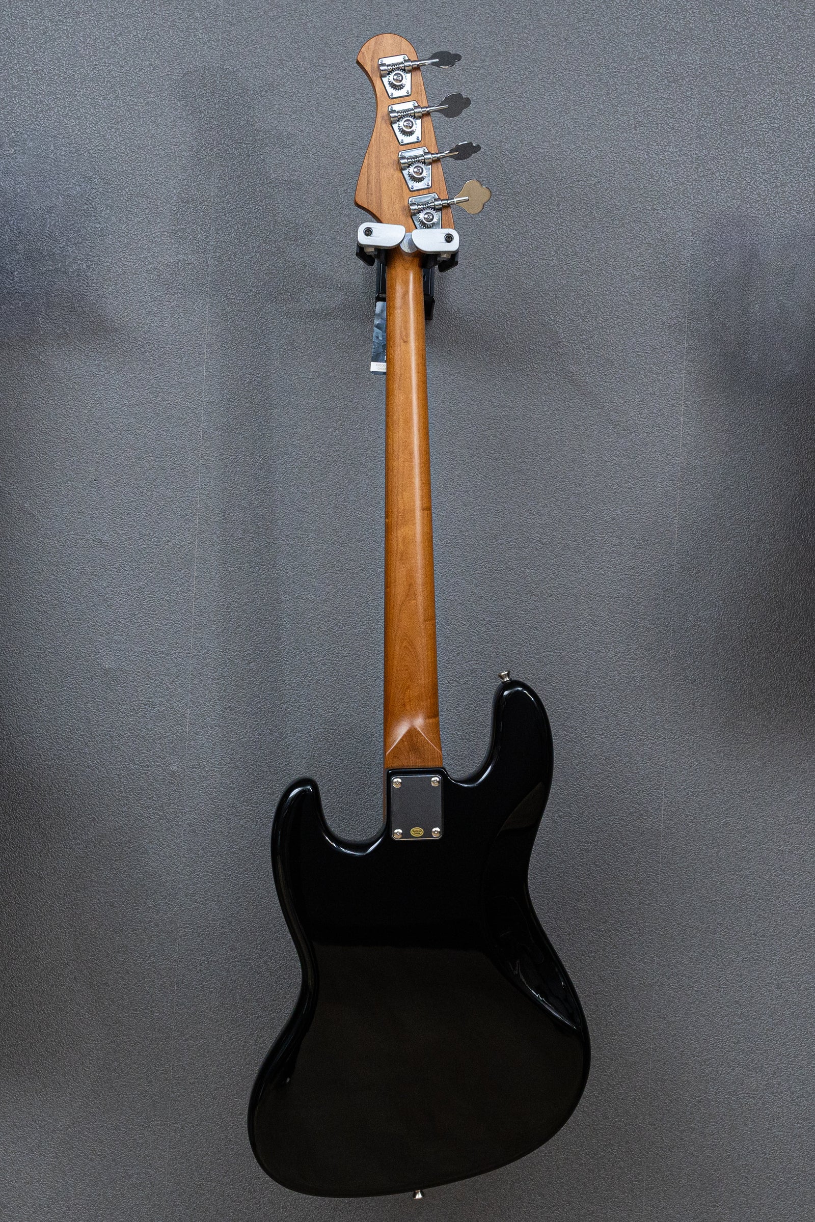 Bacchus BJB-1-RSM R-TTPG 經典玳瑁護板特仕款 電貝斯 多色款，white 配色，外觀與細節圖 2